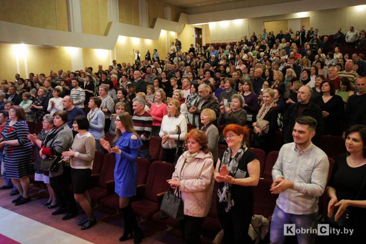 В Кобрине 5 апреля состоялся долгожданный концерт Сергея Трофимова