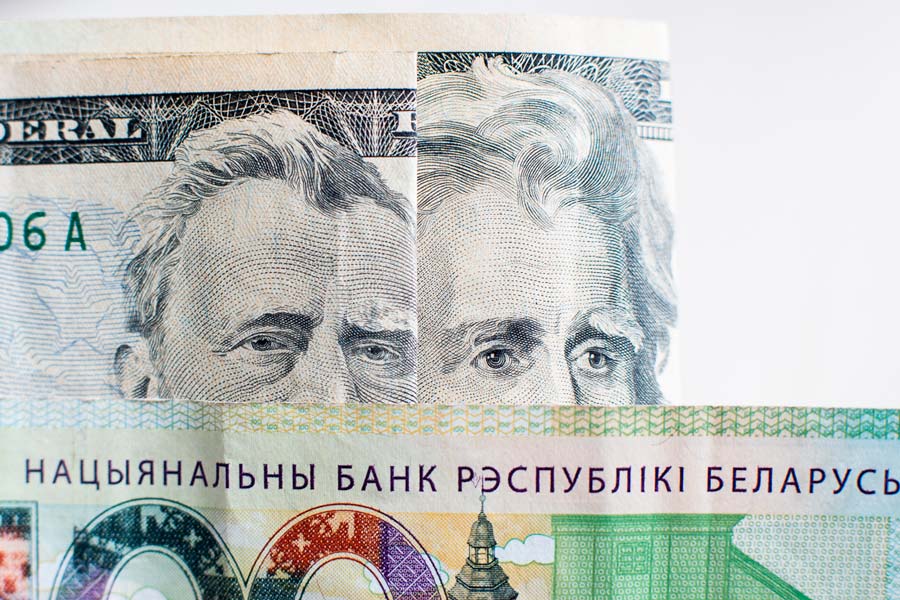 Отмена кредитов, введение комиссии по снятию наличных – обзор банковских изменений в Беларуси