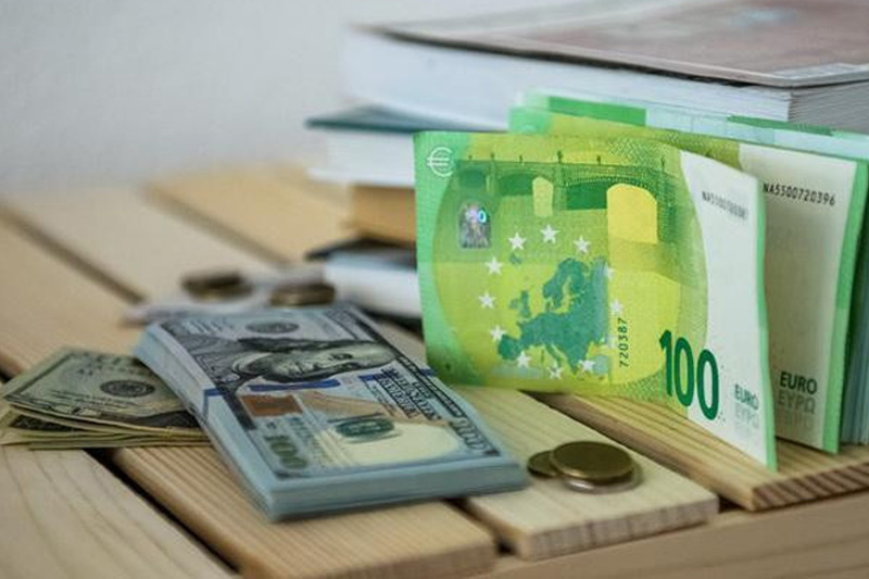 Нацбанк Беларуси с 12 декабря исключит евро из корзины иностранных валют