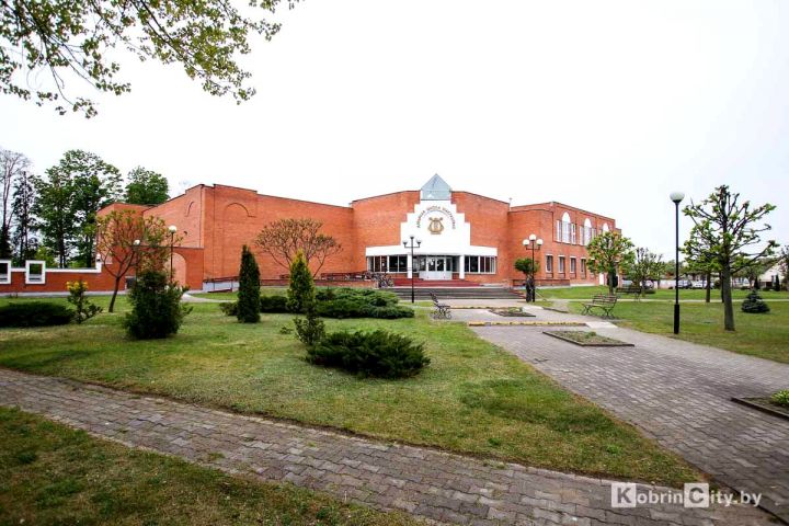 Детская школа искусств приглашает юных кобринчан осваивать музыкальные инструменты и учиться хореографии