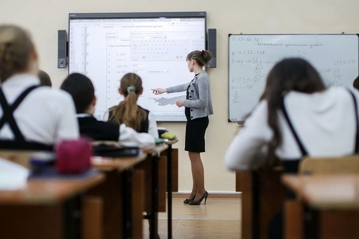 Бумажные дневники и журналы уходят в прошлое: с 1 сентября более 300 школ Беларуси переходят на новую систему