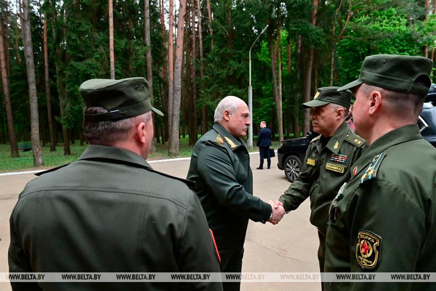 Обстановка не критическая, но есть настораживающие факторы. Лукашенко приехал на ЦКП ВВС и войск ПВО