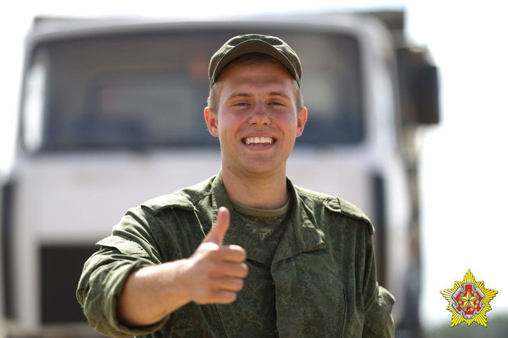 Убирать урожай теперь будут и белорусские военные. Подробности