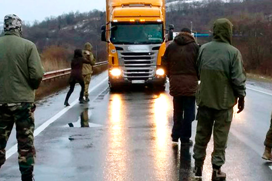 Страны ЕС прекратили пускать на свою территорию белорусский грузовой транспорт