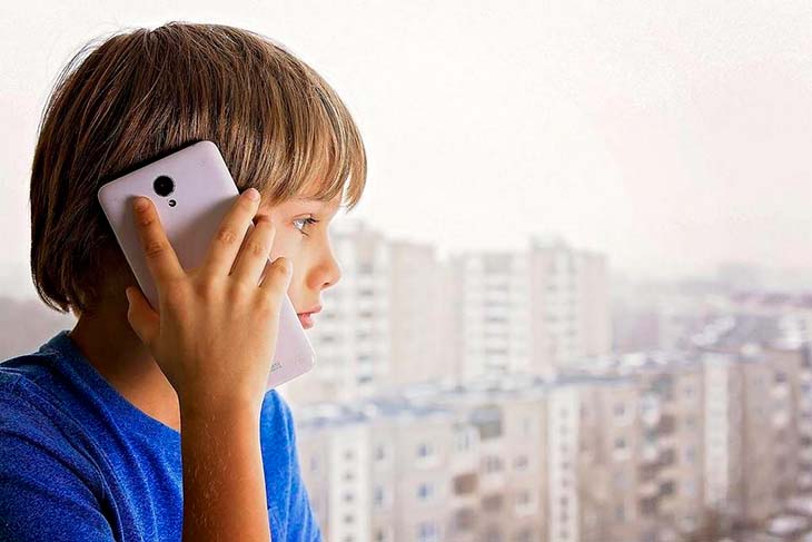 В Бресте ребенок услышал ссору между родителями и вызвал скорую. Приехала и милиция