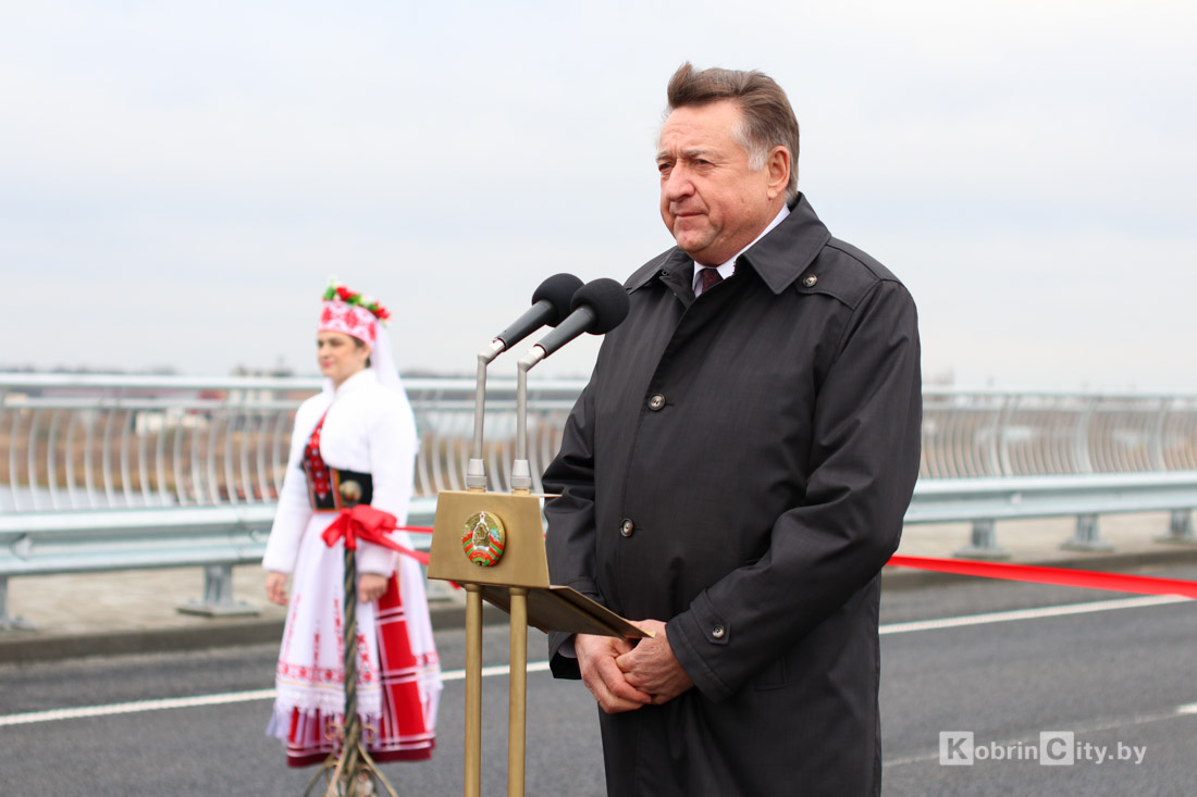 Поехали! В Кобрине после капитального ремонта открыли «новый» мост (Фоторепортаж)