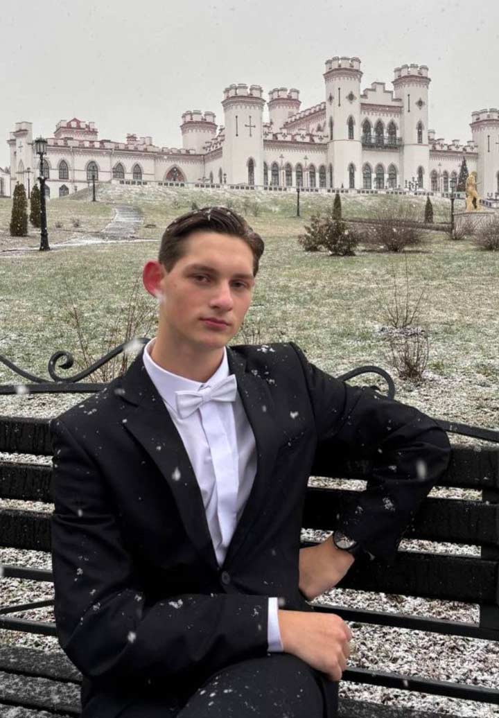 Artem Theb