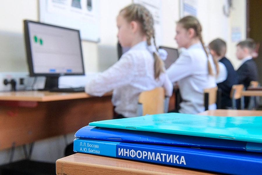 В школах Беларуси будут изучать ИИ: новая программа по информатике стартует 1 сентября
