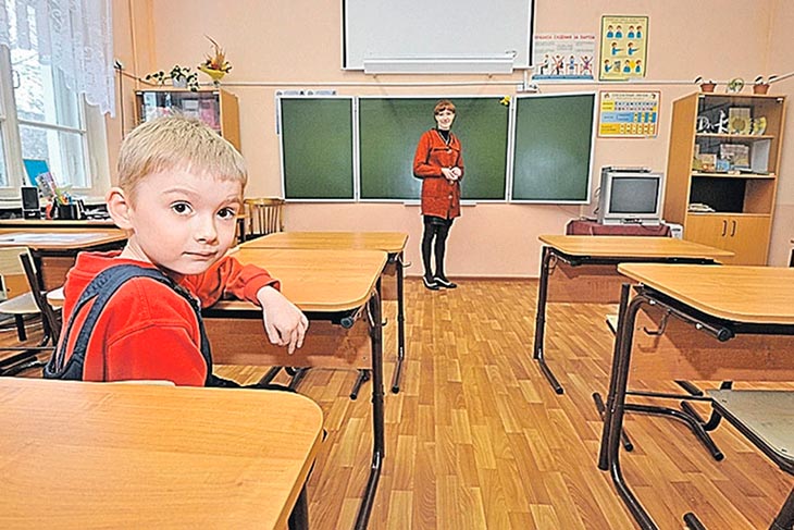 Из-за сильных морозов около 62% учеников не пришли в школу 2 февраля: в трех районах Беларуси отменили занятия