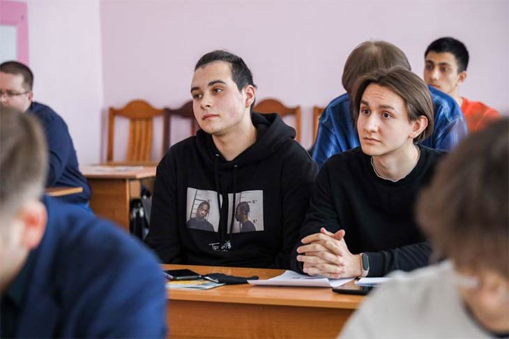 25 июля в вузах Беларуси начались вступительные экзамены 