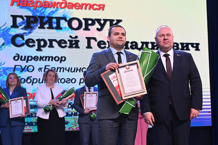 Директор Батчинской средней школы – победитель областного этапа конкурса «Учитель года»