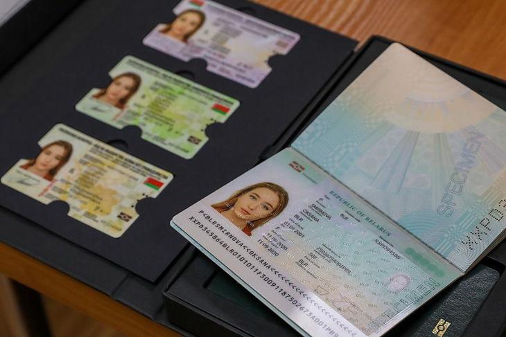 Отпустили бороду, перекрасили волосы или просто сильно изменились? Когда нужно менять паспорт, рассказали в милиции