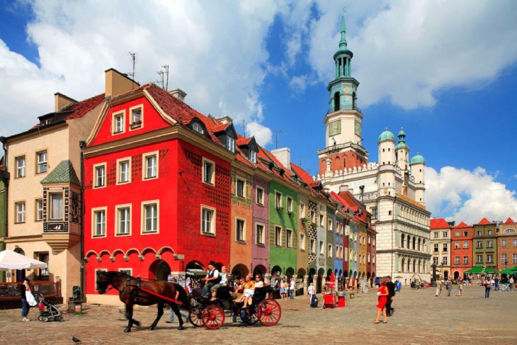 Подать заявление на польскую визу независимо от регистрации теперь можно только в двух городах Беларуси