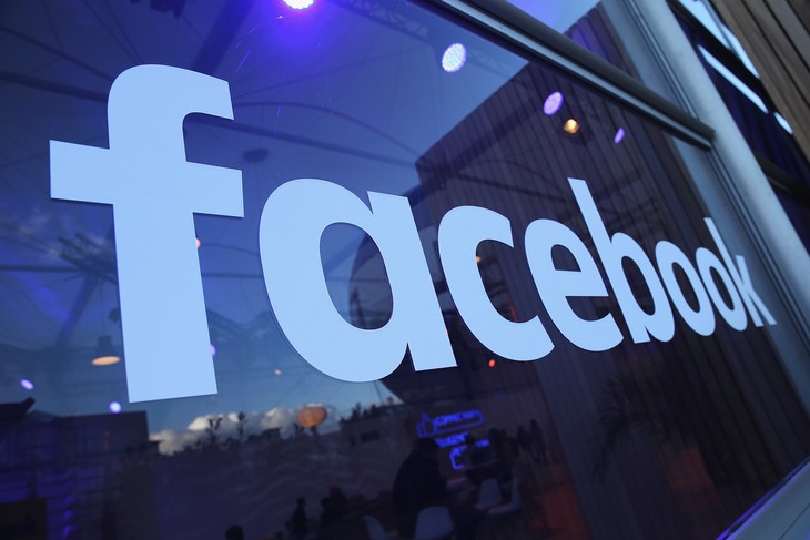 Facebook прокомментировал сбой в работе своих сервисов