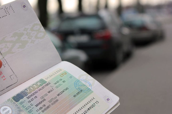На шенген можно будет подаваться онлайн. Изменится внешний вид визы – вместо наклейки будет штрих-код