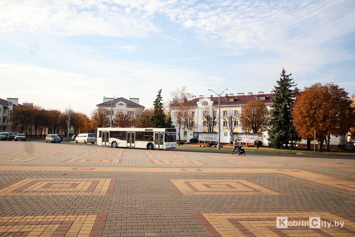 Осенняя прогулка по Кобрину. Яркий фоторепортаж