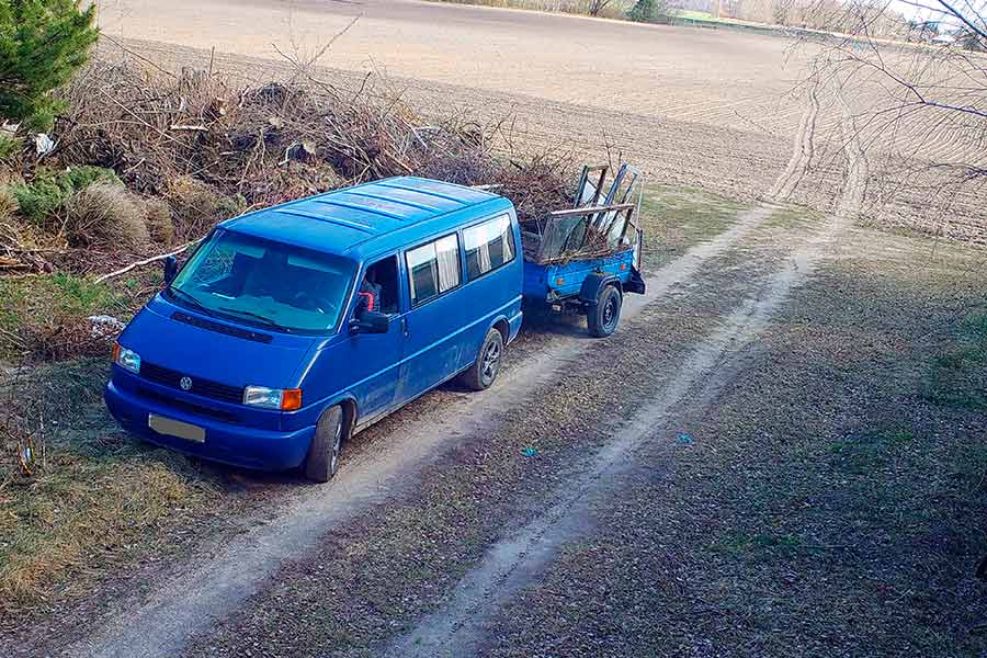 «Письма счастья» за мусор в лесу: белорусов начнут вычислять и штрафовать по кадрам с фотоловушек