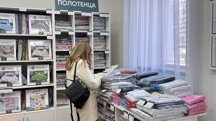Человек проводит во сне треть жизни, ещё 7 лет пытается уснуть: магазин «Сонмаркет» в Кобрине знает секреты идеального отдыха