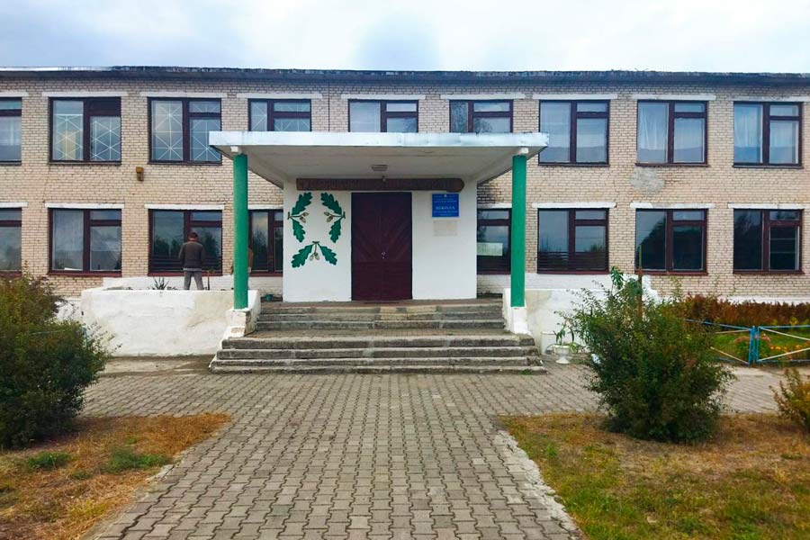 В Кобринском районе предлагают приобрести акции трех ОАО и принимают предложения по вовлечению в хозоборот зданий в деревне Леликово