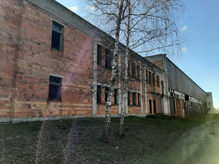В Кобрине могут безвозмездно передать в собственность строение площадью почти 9 000 кв.м. Инвесторам предлагают акции двух ОАО