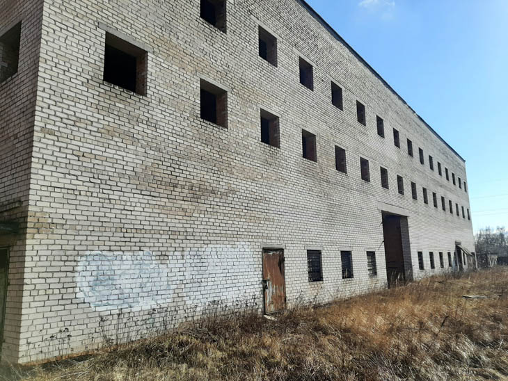 В Кобрине могут безвозмездно передать в собственность строение площадью почти 9 000 кв.м. Инвесторам предлагают акции двух ОАО