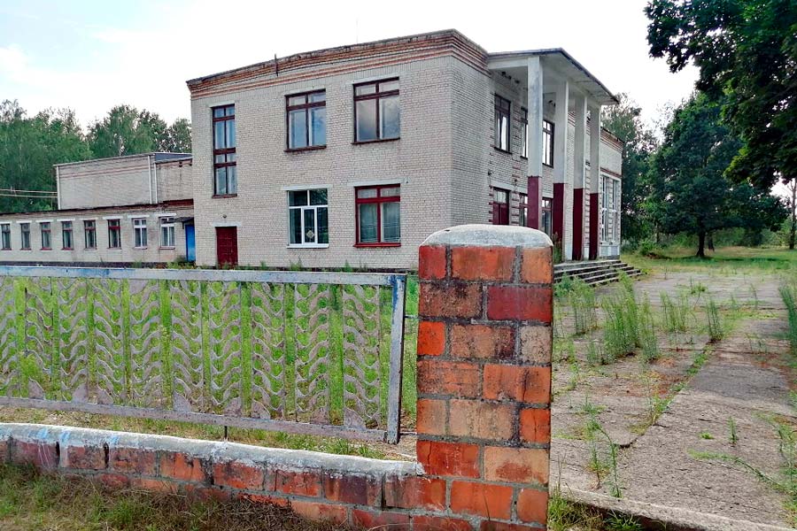 Кобринский РИК принимает предложения по вовлечению в хозоборот здания дома культуры в деревне Бельск