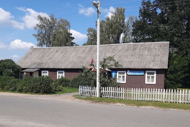 В деревне Корчицы продаётся здание библиотеки — возможна рассрочка до трёх лет