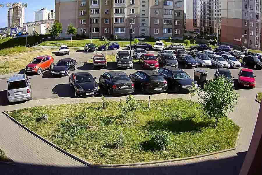 Появился новый способ мошенничества на автопарковках: видеоподстава