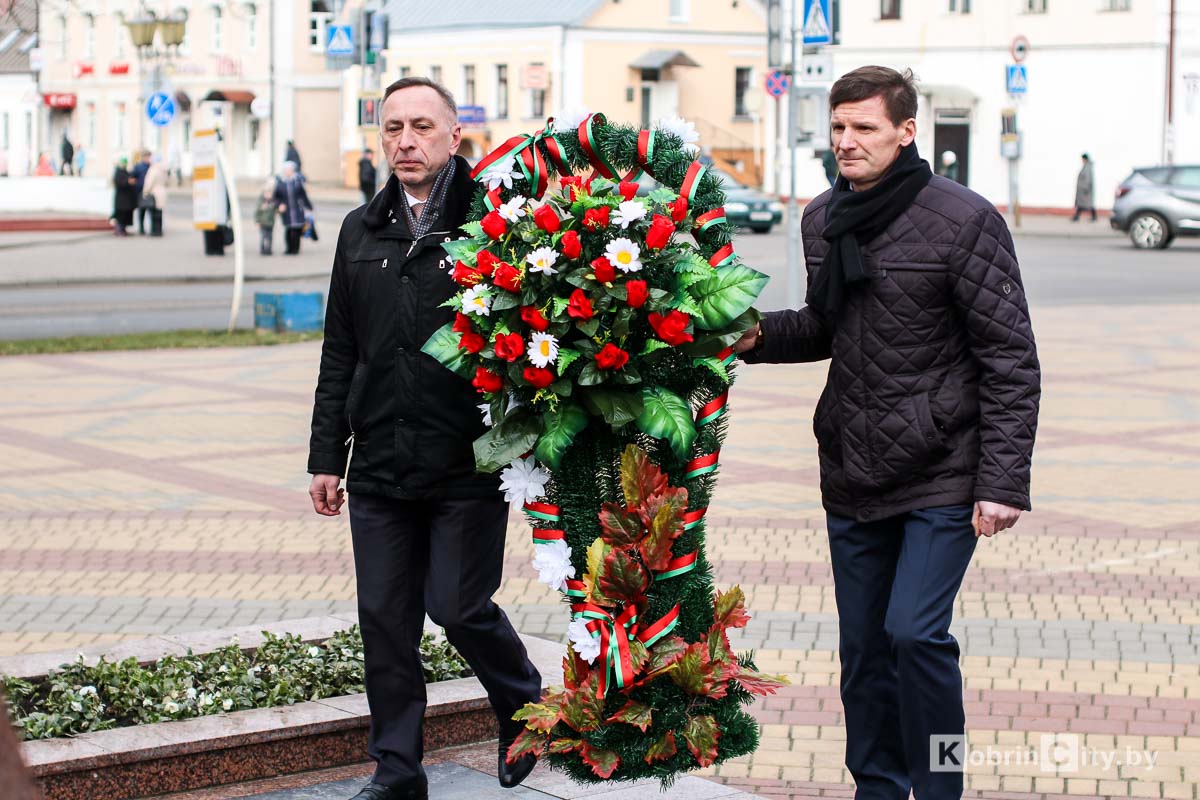 В Кобрине в сквере имени Арсения Морозова 21 февраля состоялся митинг