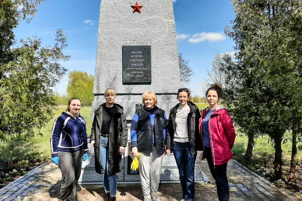 Чтобы помнили… В Кобринском районе почтили память героев Великой Отечественной войны и погибших мирных жителей