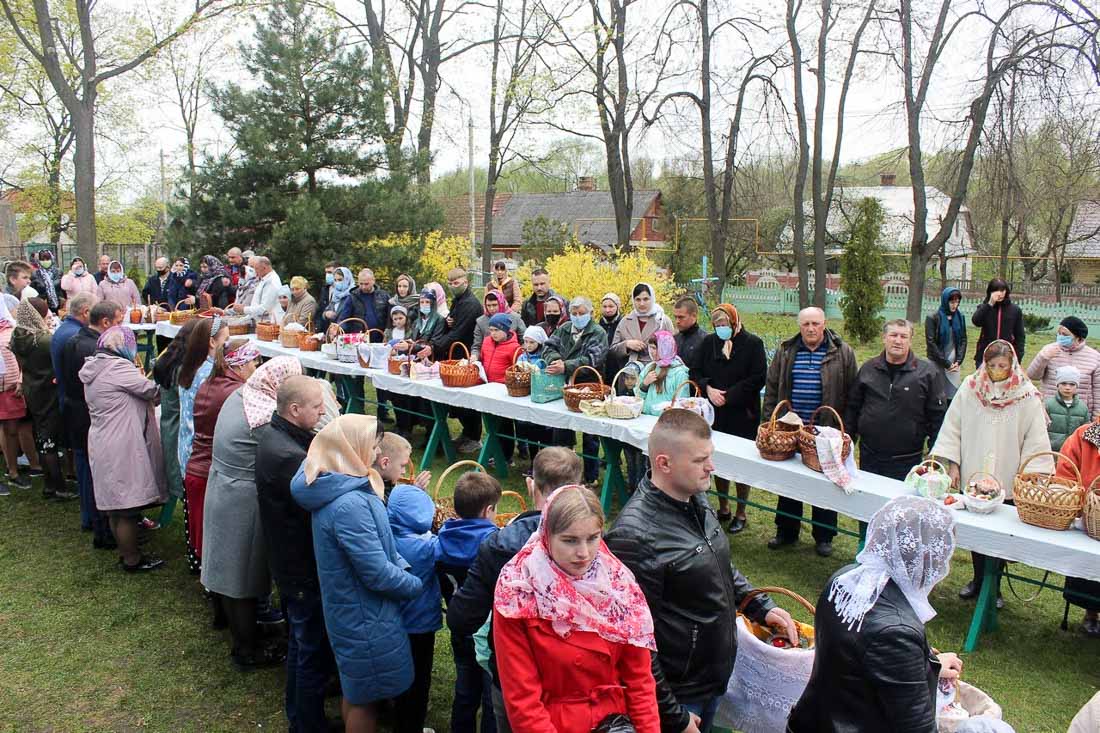 cerkov Petra i Pavla Pasxa kobrin 2021 001