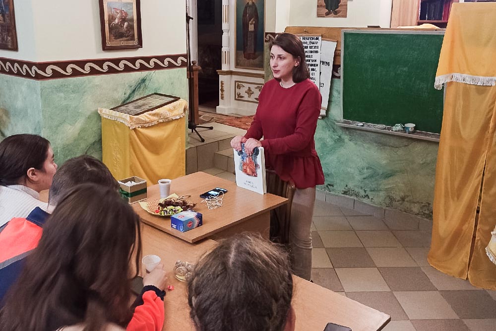 Здоровье телесное: 19 февраля в кобринской Свято-Христорождественской церкви состоялась беседа врача-педиатра с молодежью