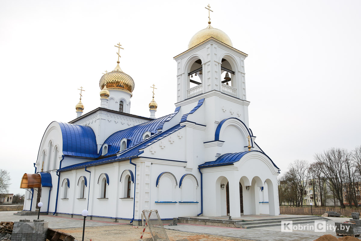 В Кобрине завершается строительство нового храма