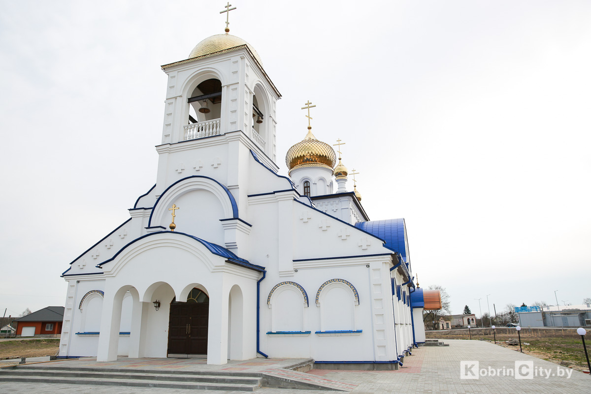 В Кобрине завершается строительство нового храма