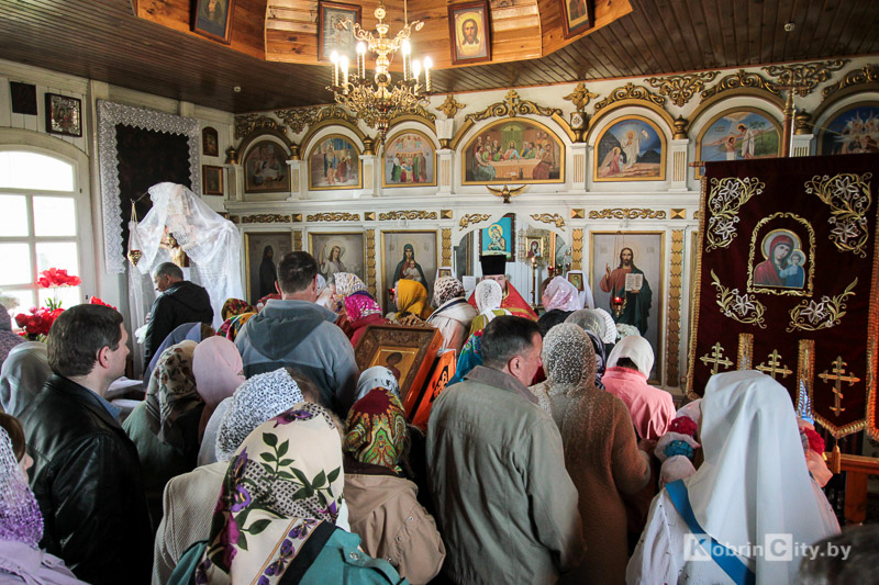В Свято-Георгиевском храме Кобрина отметили престольный праздник