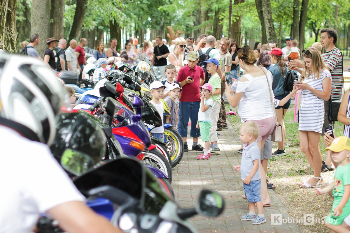 Папин день. Кобрин 2019
