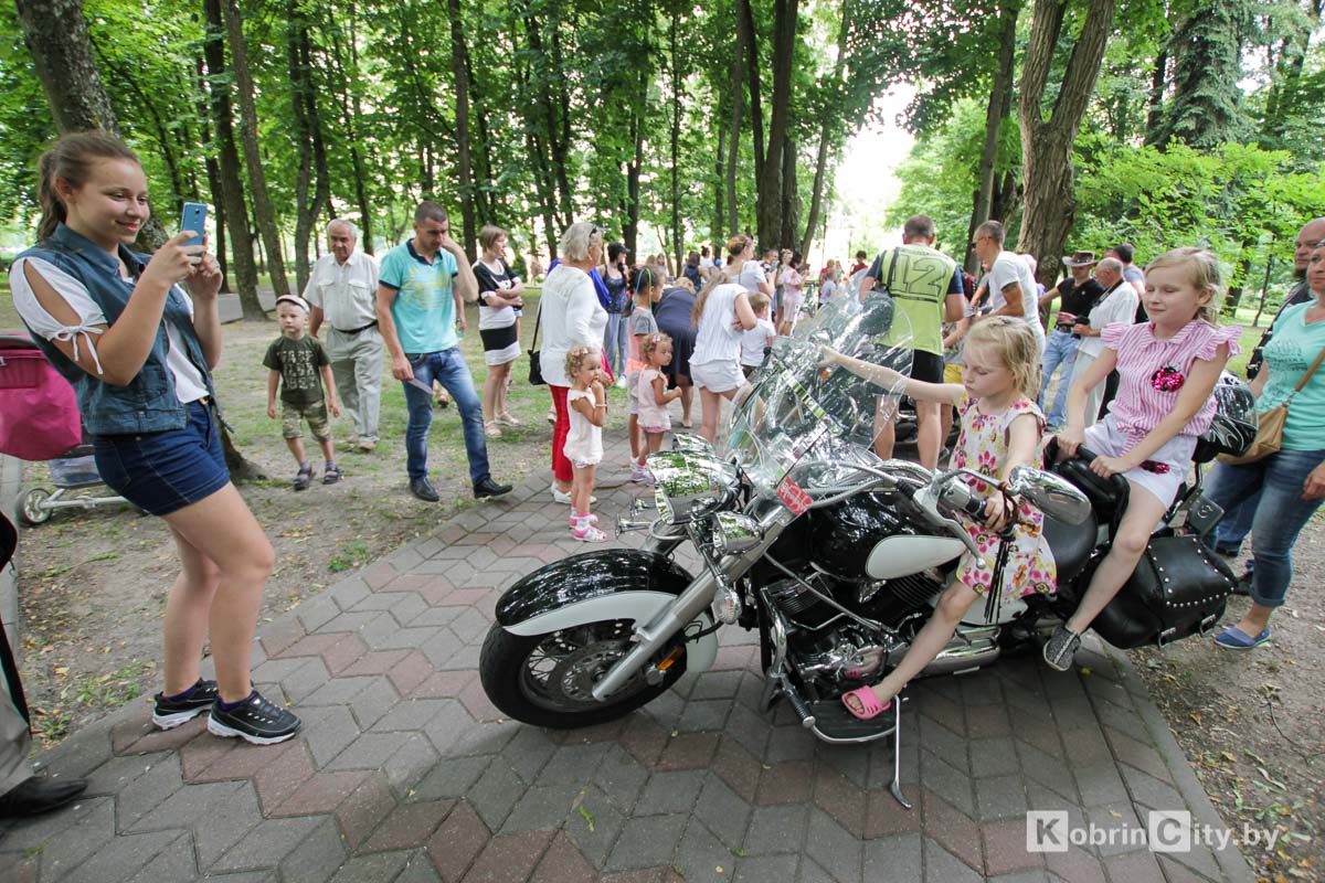 Папин день. Кобрин 2019