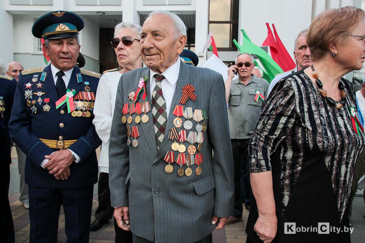 Кобрин отпраздновал 73-ю годовщину Великой Победы