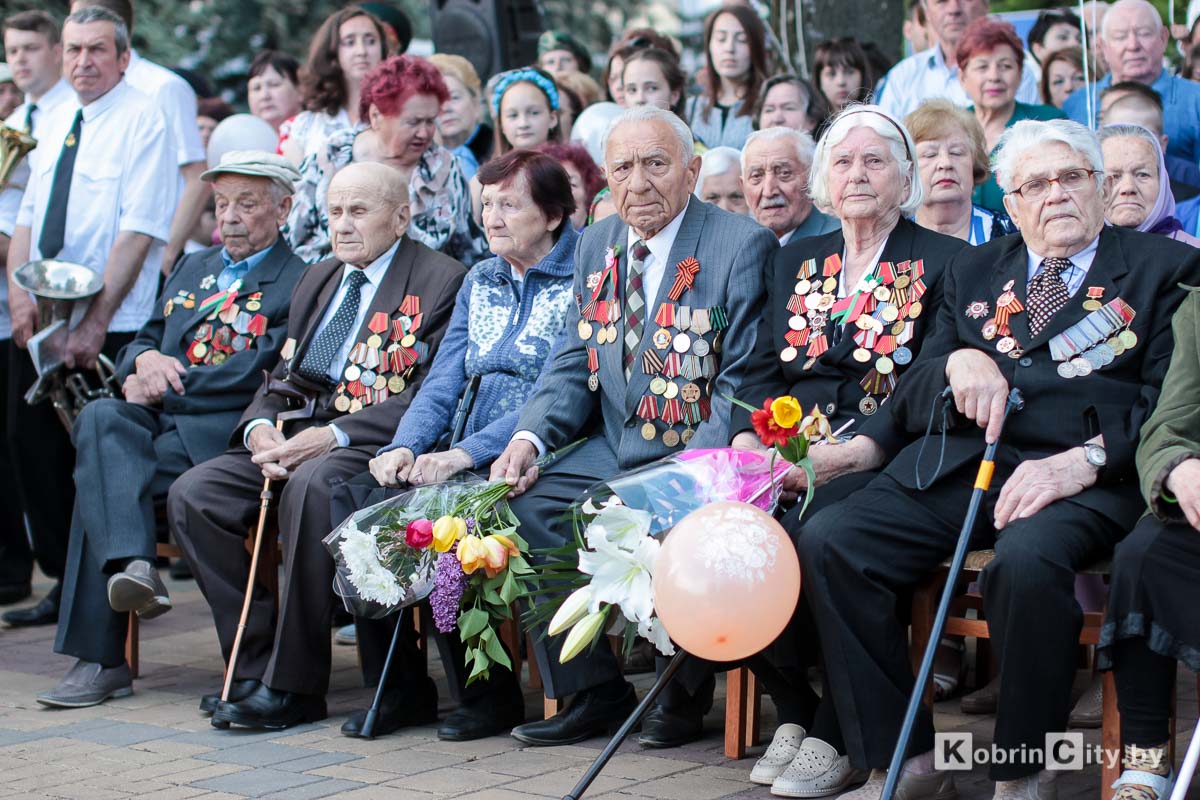 Кобрин отпраздновал 73-ю годовщину Великой Победы