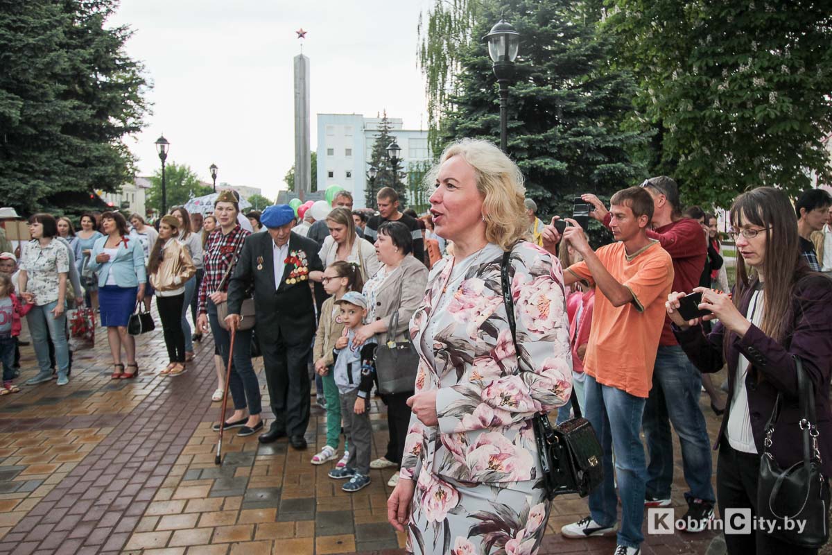 Кобрин отпраздновал 73-ю годовщину Великой Победы