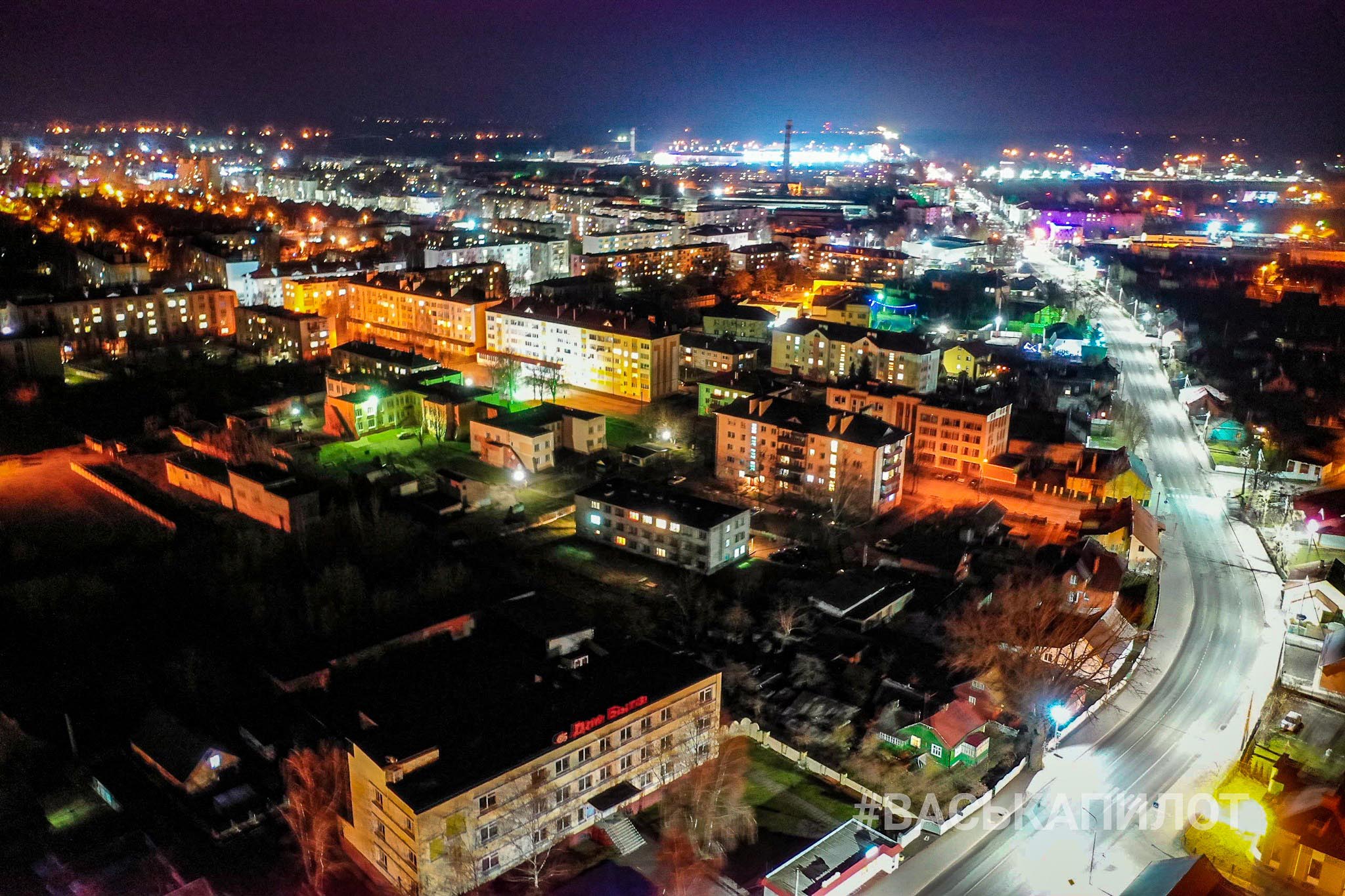 Пролетая над ночным Кобрином. Январь 2020