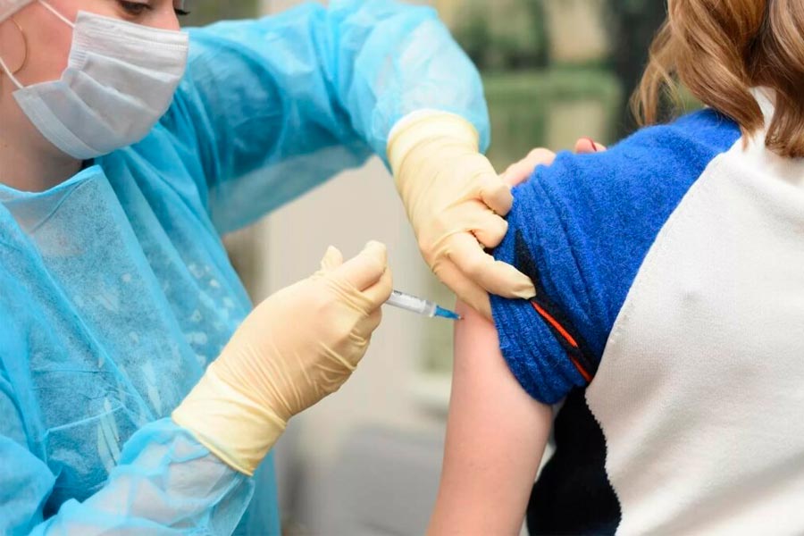 На 8 апреля за сутки в Беларуси зарегистрированы 1272 пациента с COVID-19, всего с начала пандемии — 331 808 человек
