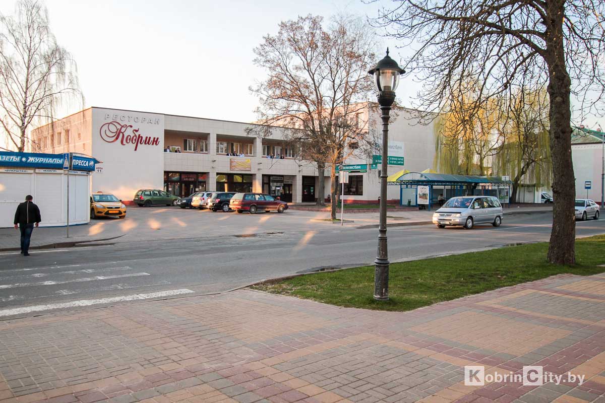С 5 по 15 апреля в Кобрине закрывается на ремонт остановка «Дворец культуры»