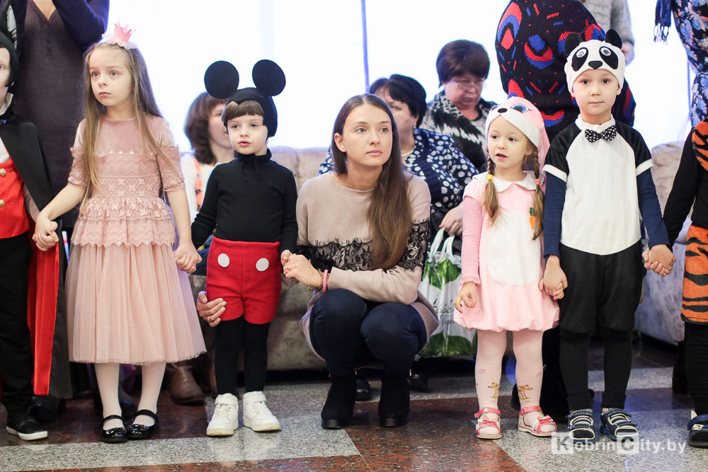 Новогодний утренник детского центра 
