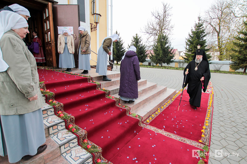 Священники Кобринщины получили награды от архиепископа