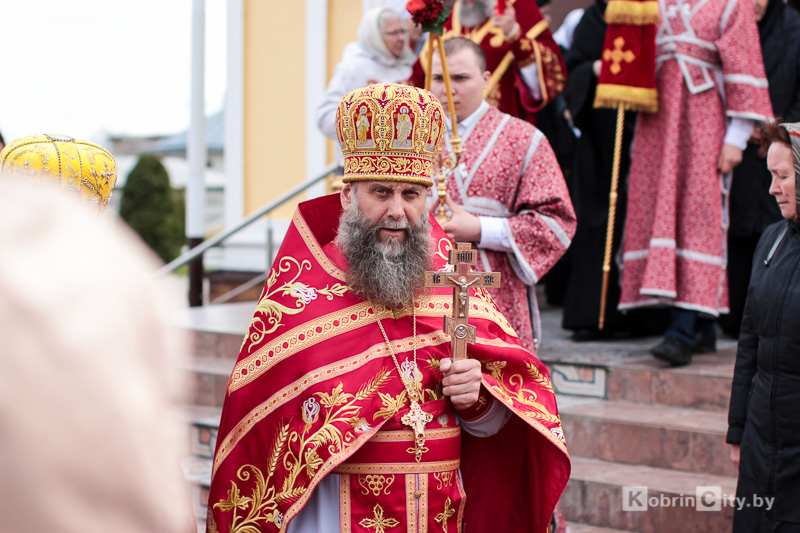 Священники Кобринщины получили награды от архиепископа