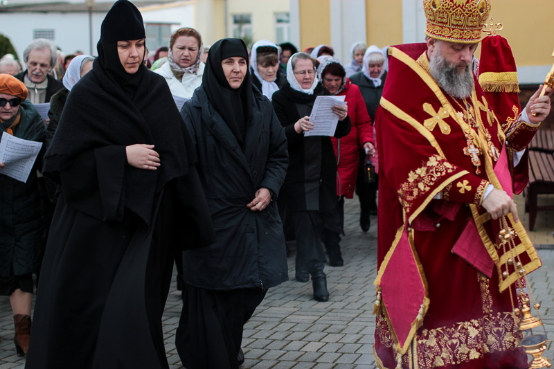 Священники Кобринщины получили награды от архиепископа