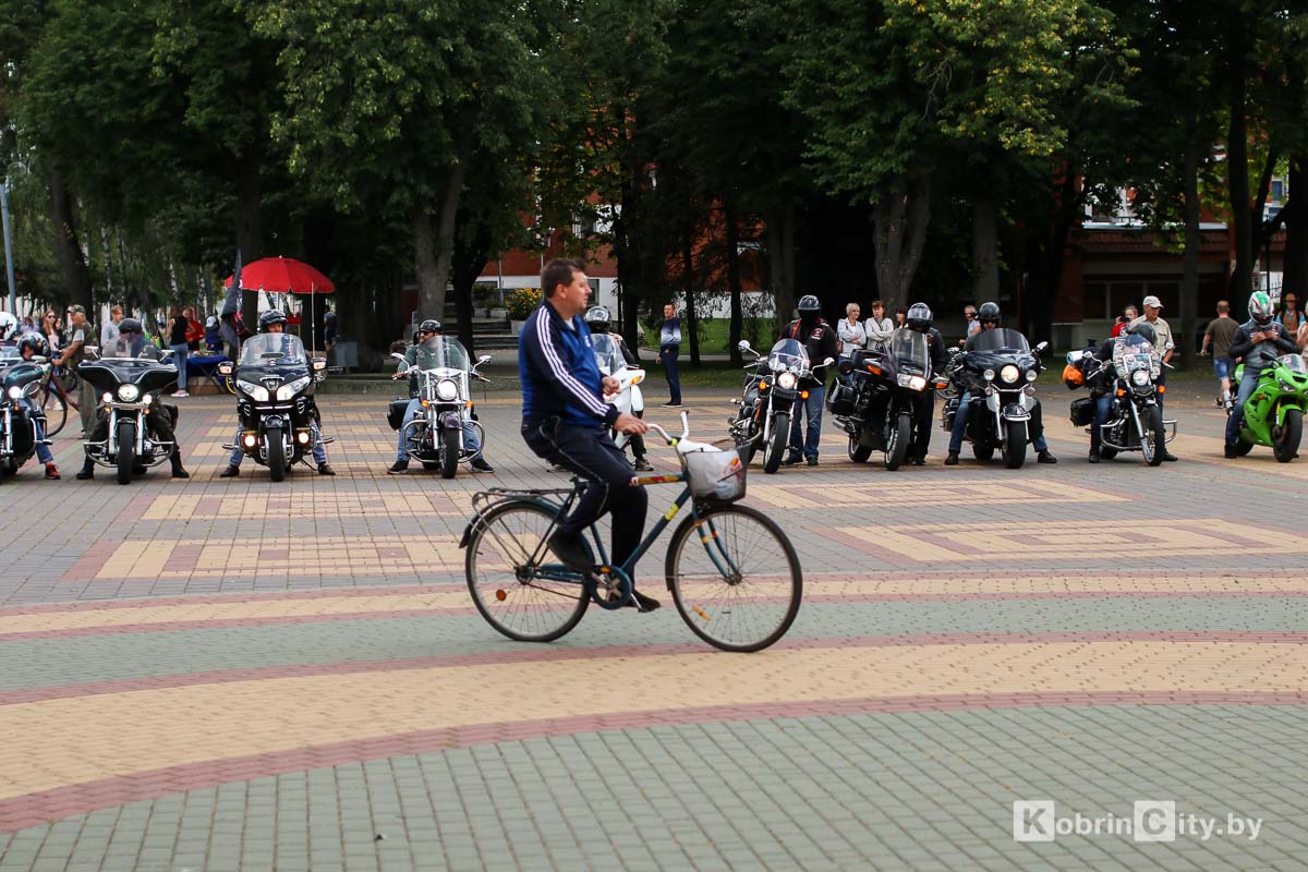 1 августа в Кобрине прошёл IV Международный велофестиваль VIVA POBAP