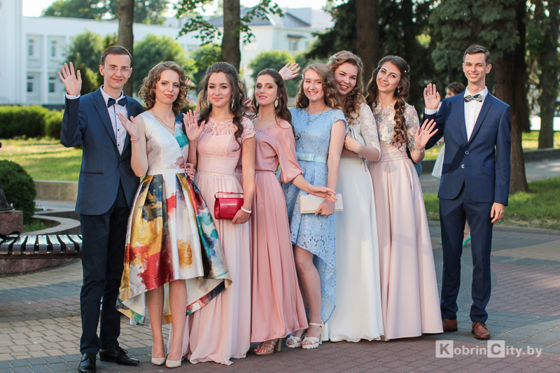 Кобрин. Выпускной 2017