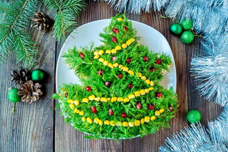 1513416560 salat novogodnyaya elka